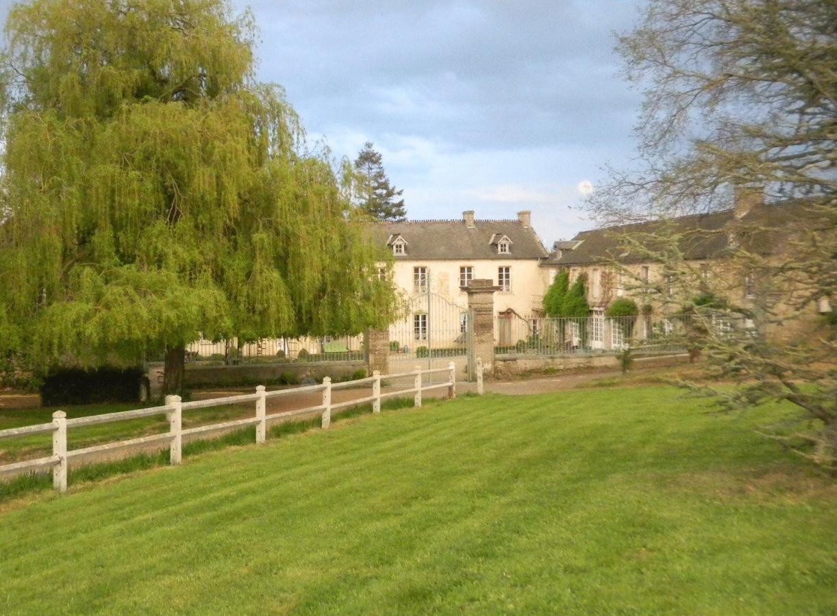 Chambres D'Hotes Manoir Du Chene Nonant Exterior foto